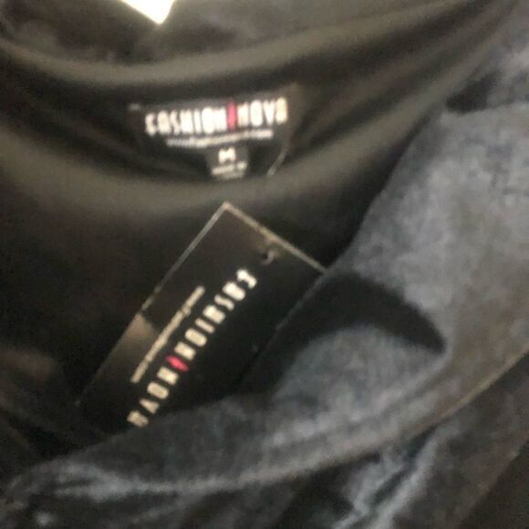 Fashion nova side button suave black velvet dress size M - Picture 4 of 7